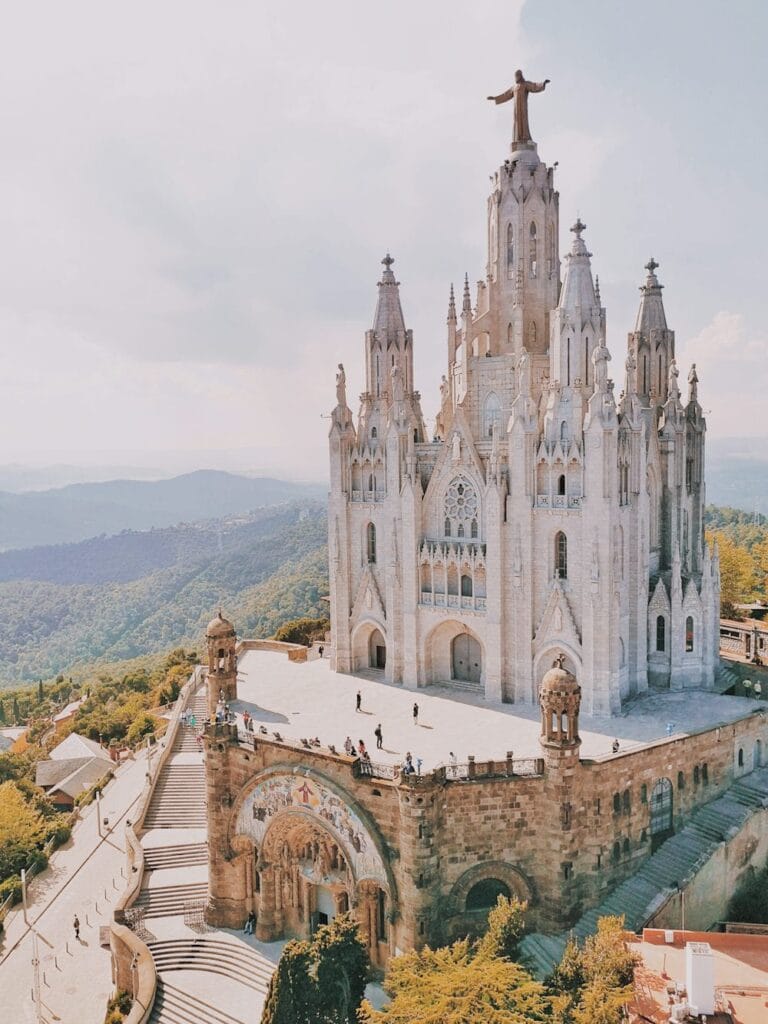 where to stay in barcelona