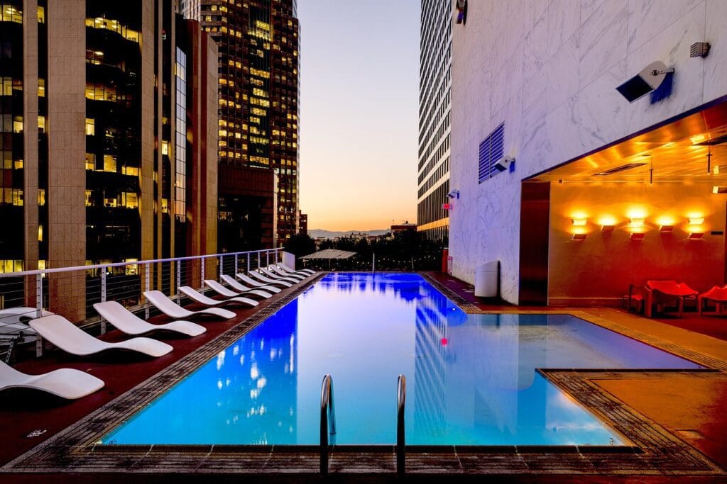 where to stay in los angeles first time