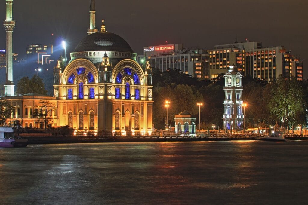 where to stay in istanbul